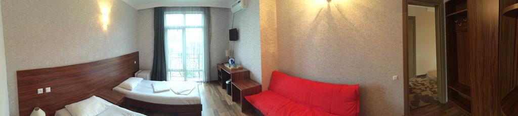 Guest House Smile Kobuleti Room photo