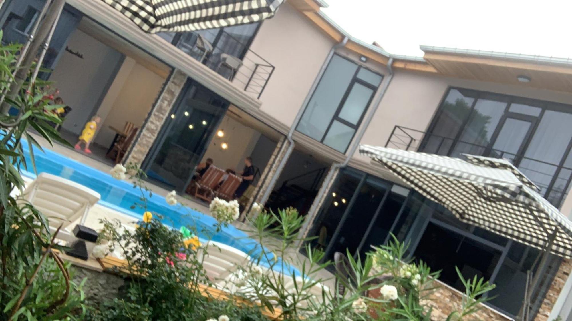 Guest House Smile Kobuleti Exterior photo