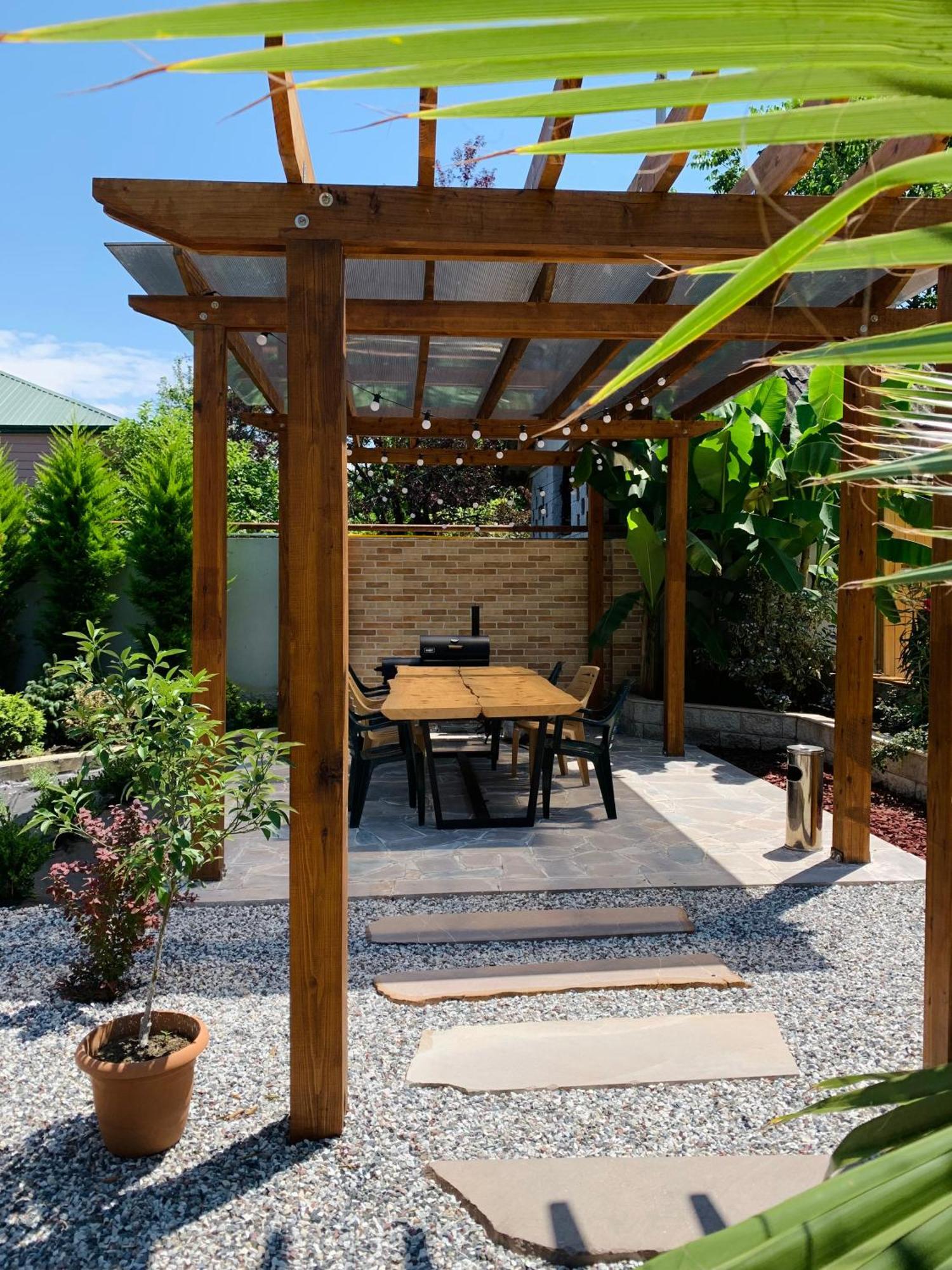 Guest House Smile Kobuleti Exterior photo