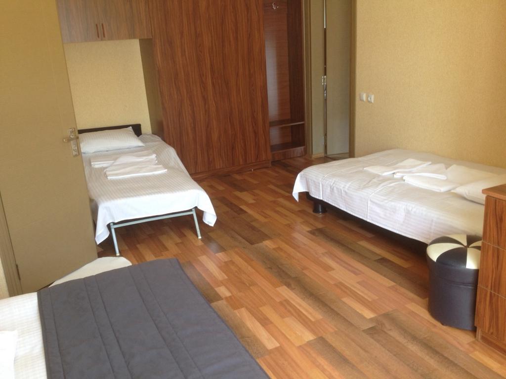 Guest House Smile Kobuleti Exterior photo